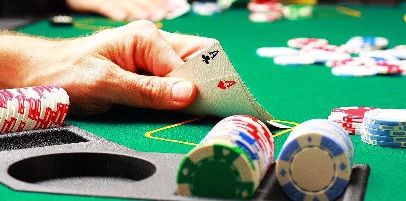 chơi Poker